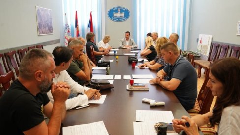 NOVAC ZA KULTURU I NAUKU: Trebinjska udruženja potpisala ugovore sa gradskom Upravom
